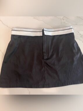 JoyLab Black Mini Skirt with White Waistband